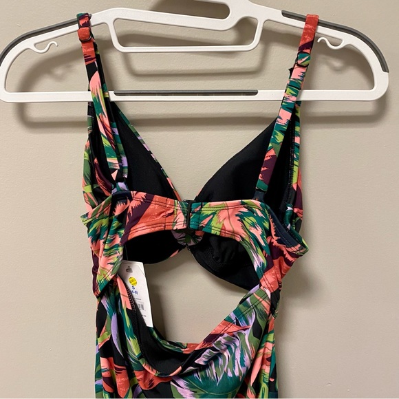 Time & Tru Jungle Print Swimsuit 🩱 Sz S (4-6) NWT One Piece - Picture 4 of 7